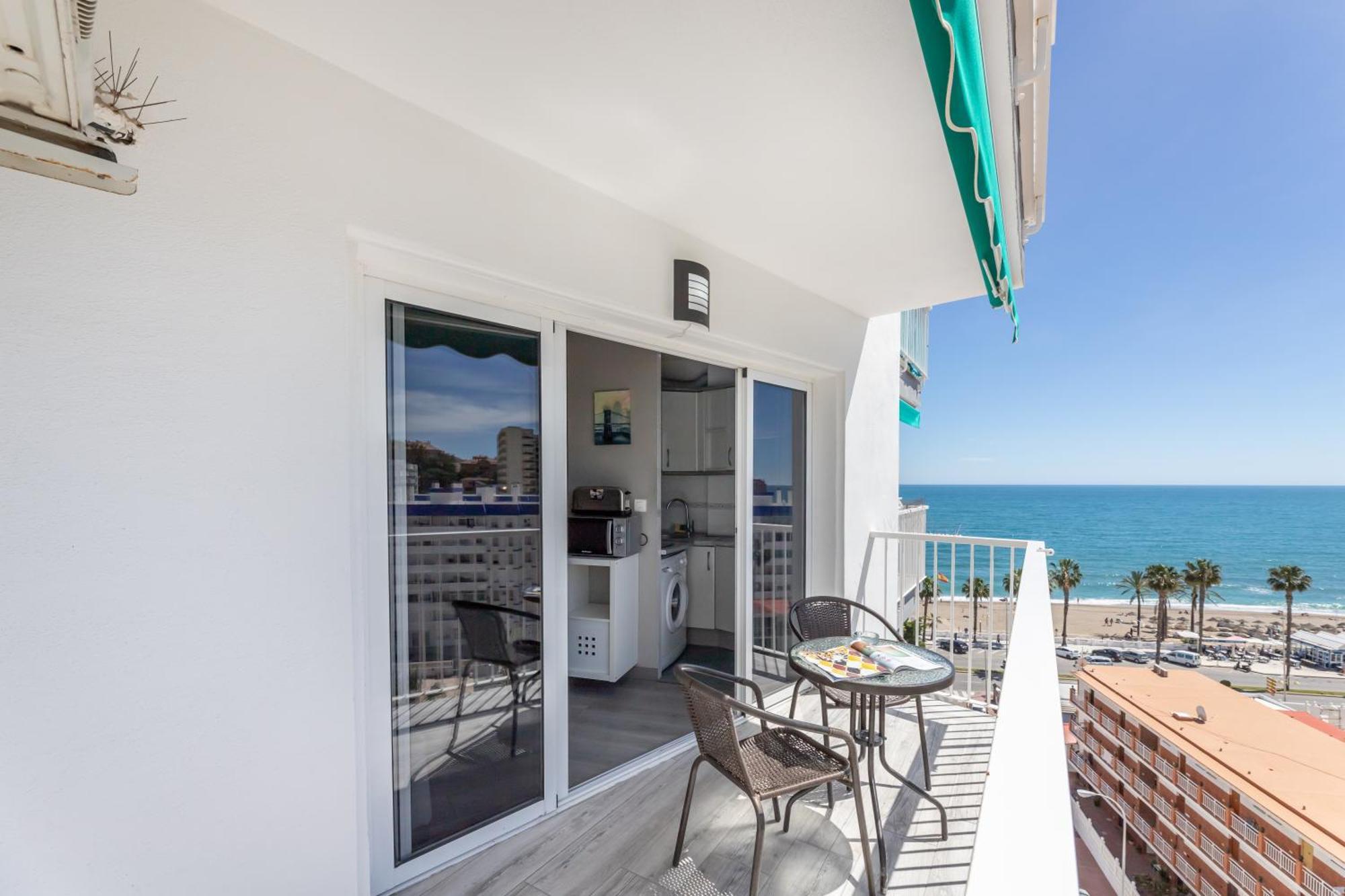 Vb Benalmadena 1 Bedroom Waterfront Apt Dış mekan fotoğraf