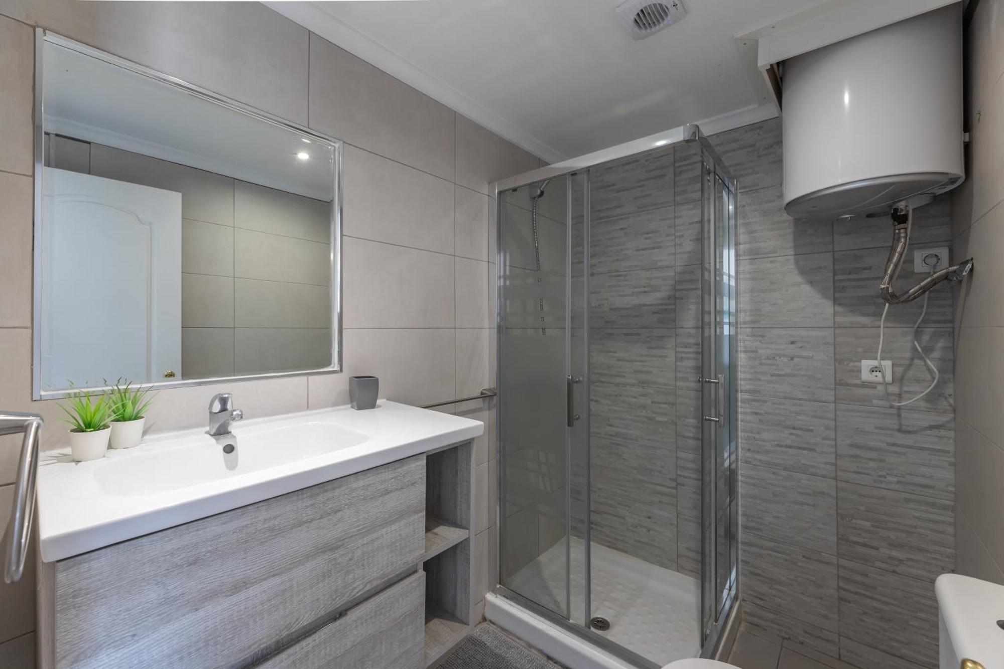 Vb Benalmadena 1 Bedroom Waterfront Apt Dış mekan fotoğraf